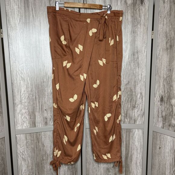 Pilcro Asymmetrical Printed Harem Pants Crossover Front Closure Size 31 - Picture 1 of 9